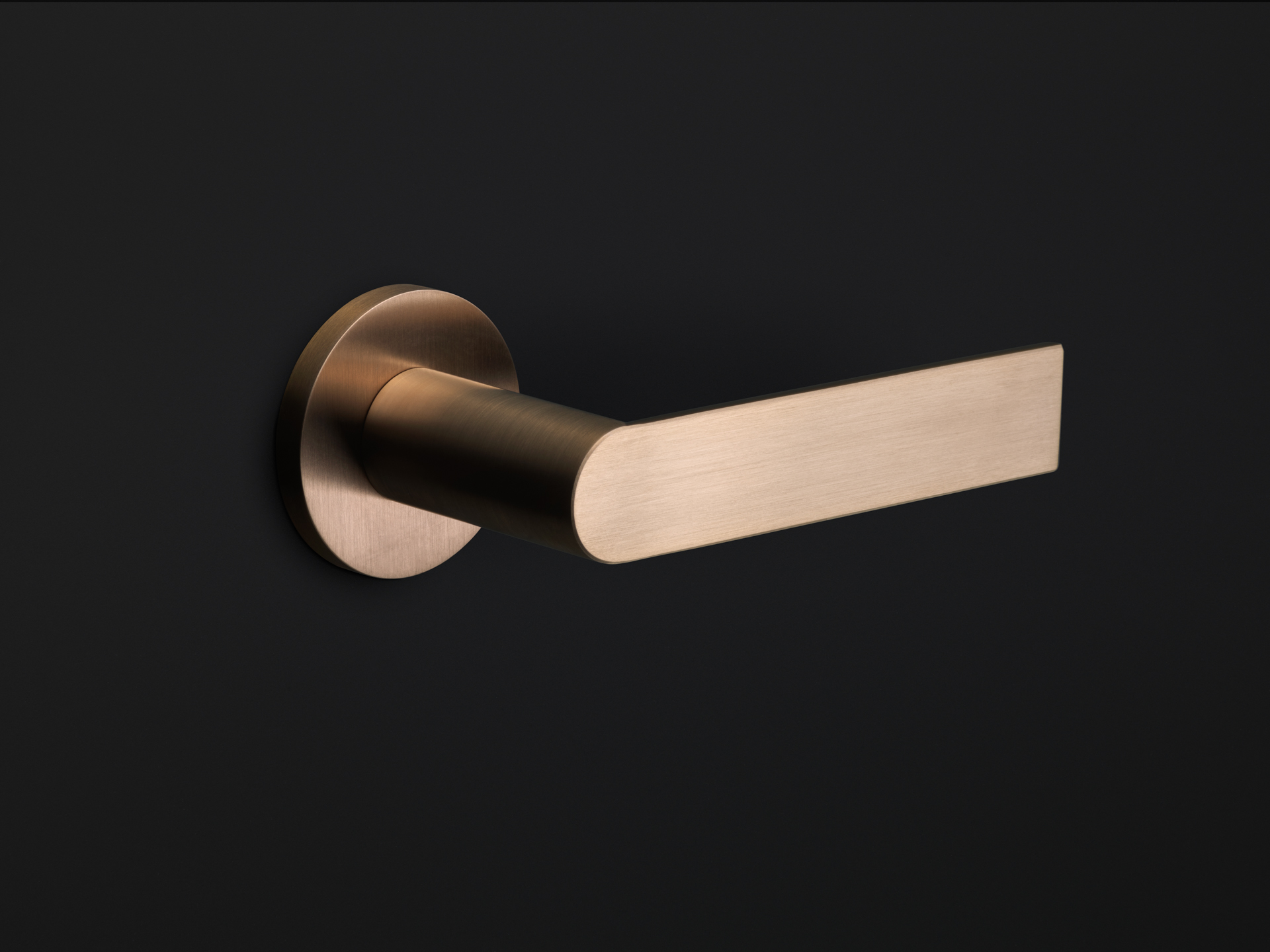 Formani PBA101 PVD light bronze_10065.jpeg