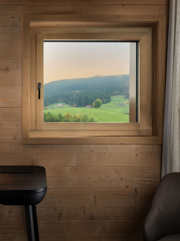 Rivio by Product Design Consultant Gensler - FORMANI