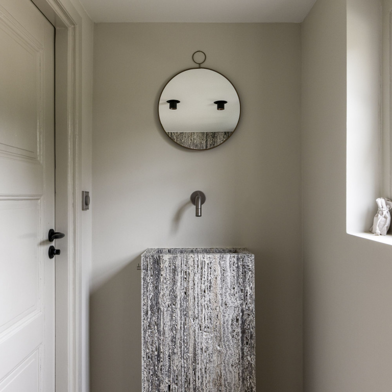 satin stainless steel door handle